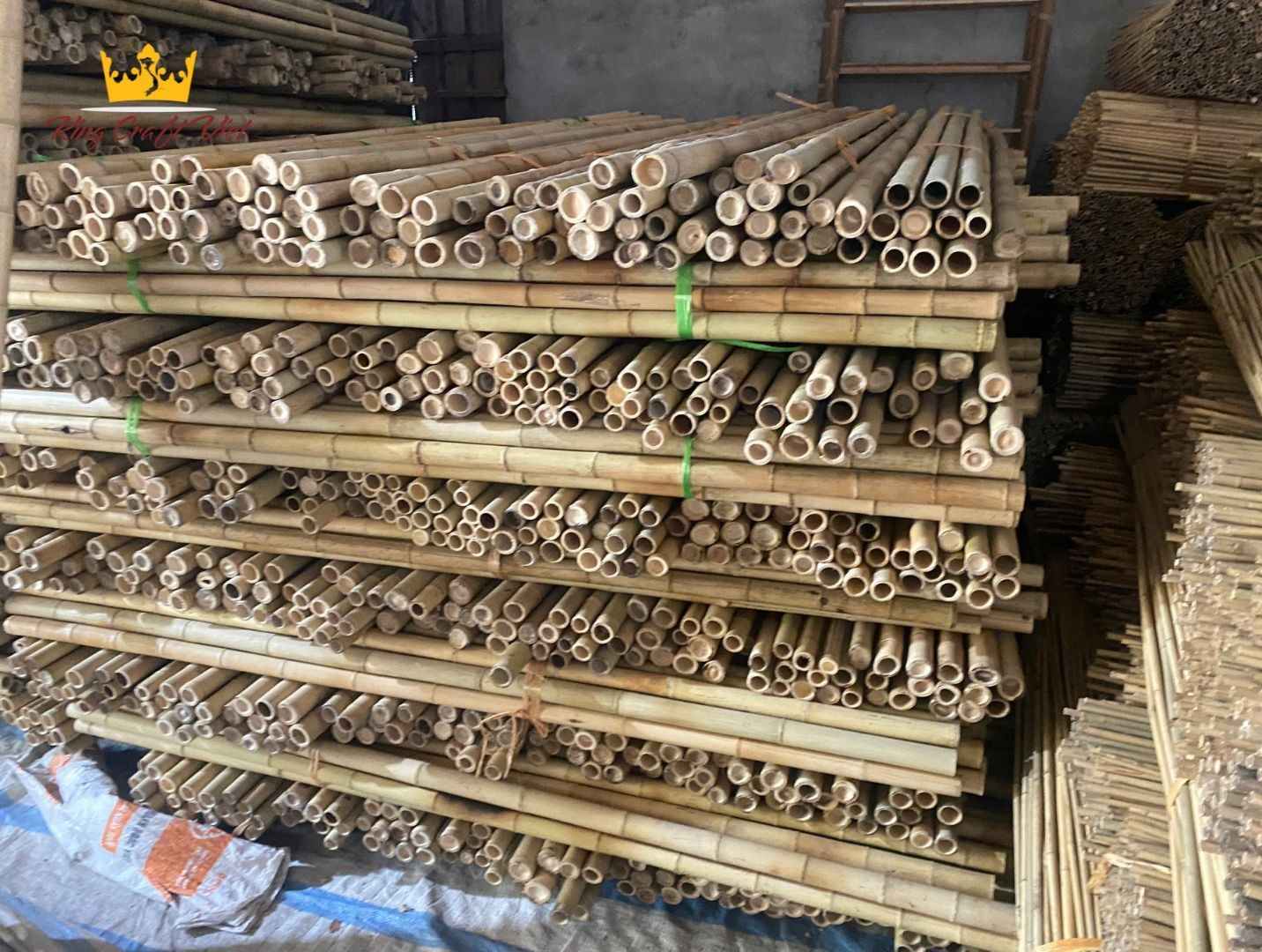 Traditional Vietnamese handicraft products made from bamboo 